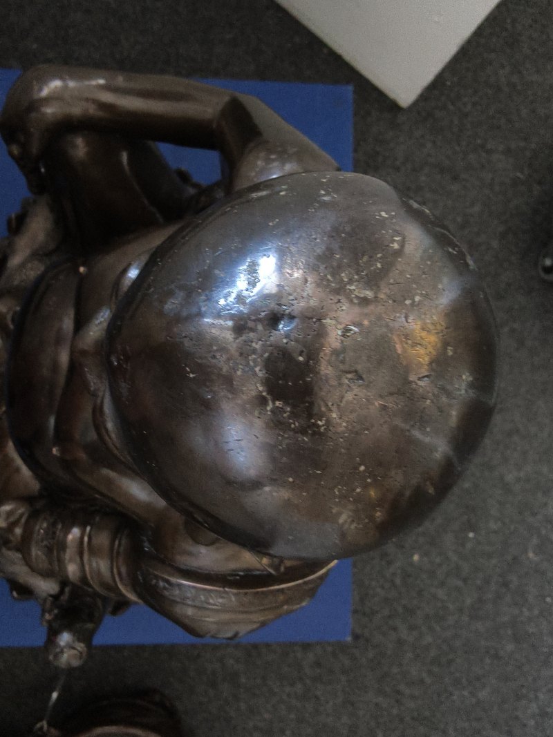 A large cast bronze figure of seated Budai with boys on a lotus pedestal - 图27