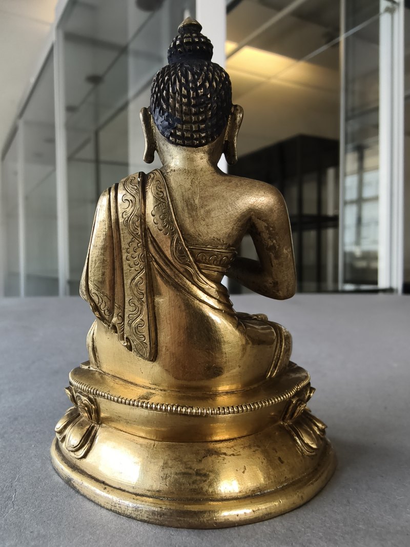 A PART-GILT BRONZE FIGURE OF BUDDHA SHAKYAMUNI - 图14