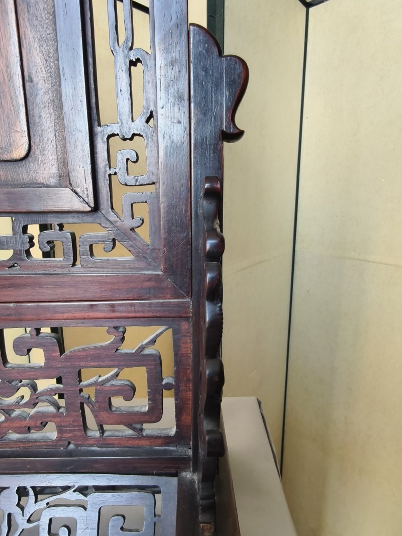 A fine carved Duan stone panel mounted as table screen - 图17