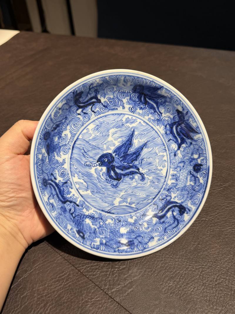 清康熙 仿宣德青花海水瑞兽纹盘 - 图6
