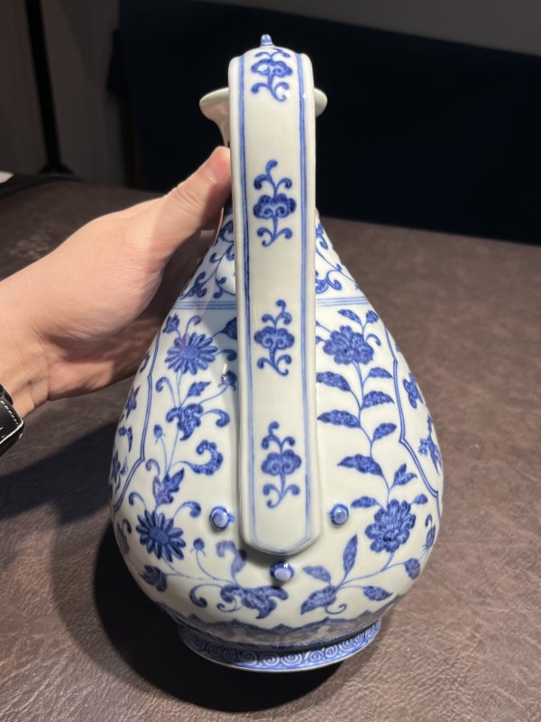 清乾隆 仿宣德青花开光花果纹执壶 - 图9