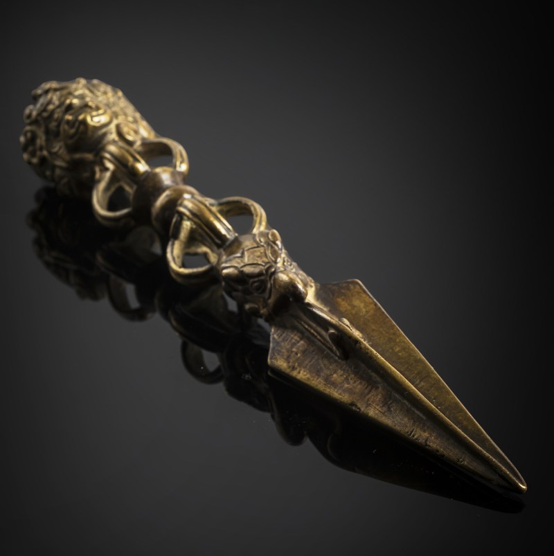 Ritual dagger phurbu made of brass or bronze respectively - 图4