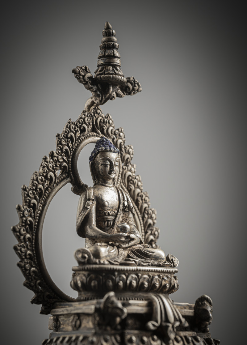 a silver figure of Buddha Shakyamuni - 图5