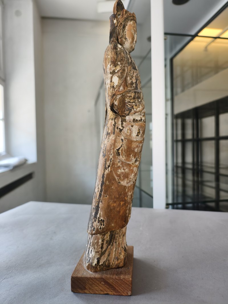 TWO WOOD FIGURES OF BODHISATTVAS - 图14