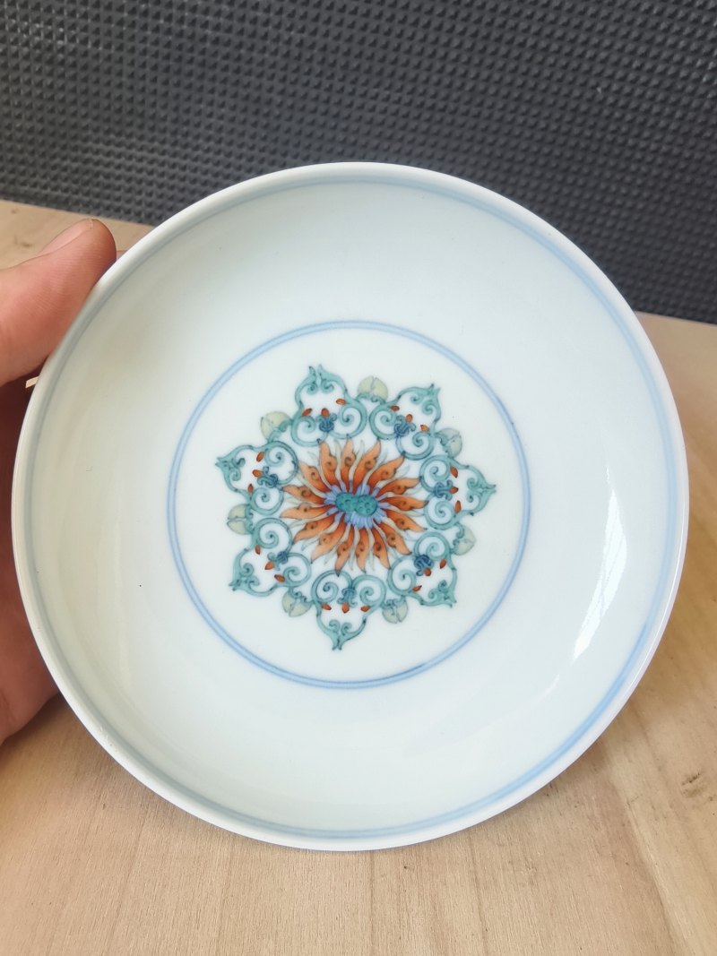 A pair of fine and rare imperial 'double lotus'' doucai' dishes - 图18