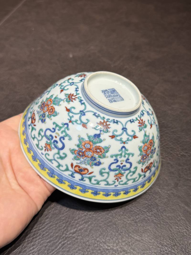 清道光 斗彩簇菊纹碗 - 图8