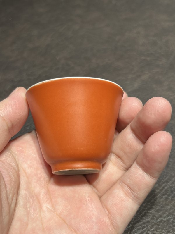 清康熙 珊瑚红釉酒圆 - 图6