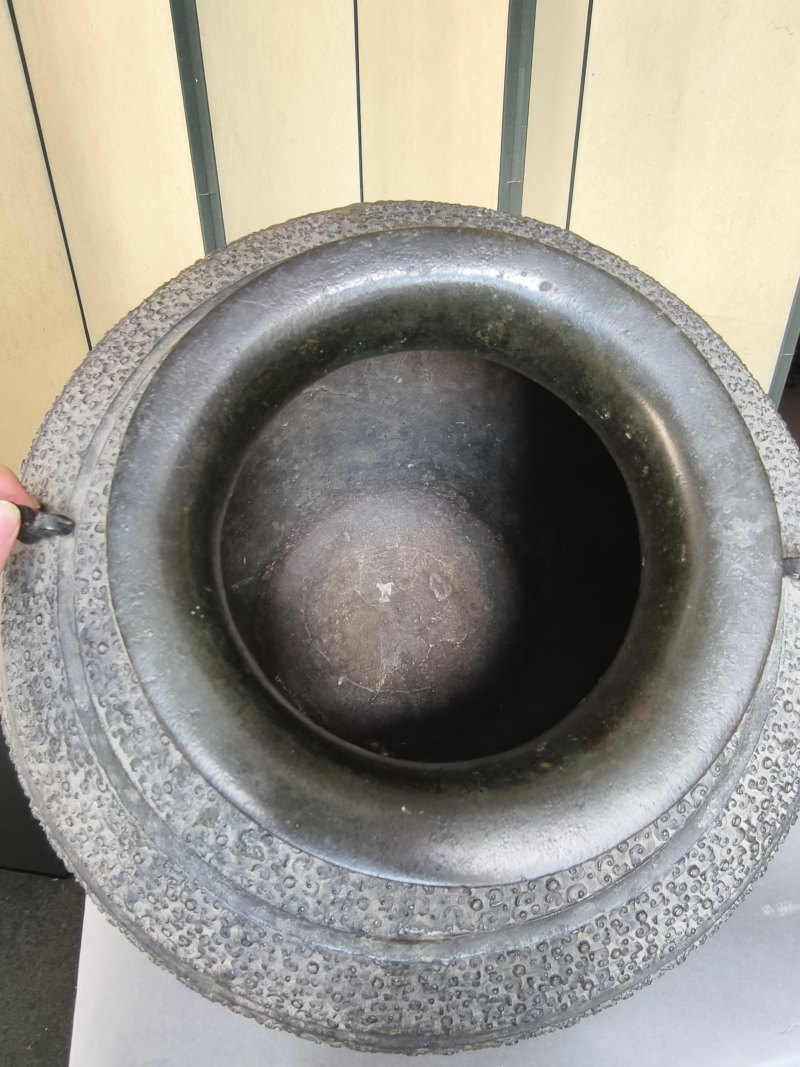 An archaic bronze vessel 'ling' - 图19