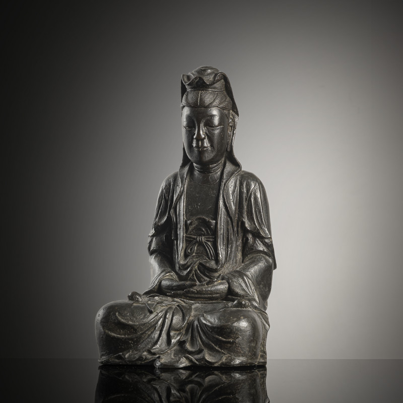 A bronze figure of Guanyin