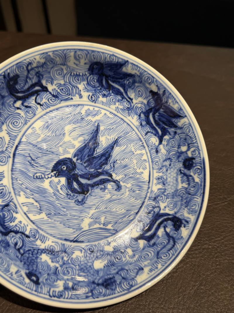清康熙 仿宣德青花海水瑞兽纹盘 - 图7