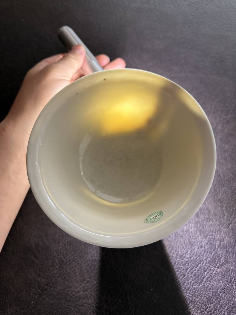 明嘉靖 白釉暗刻龙纹高足杯 - 图19