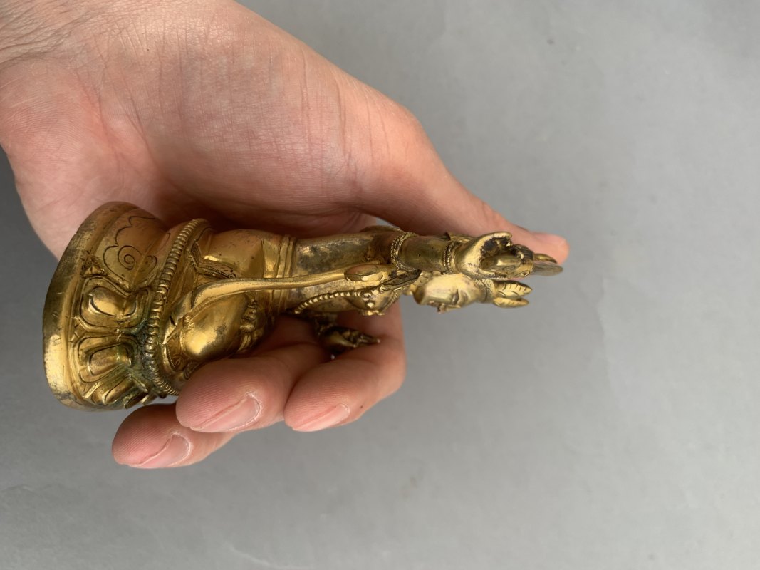 A GILT-BRONZE FIGURE OF MANJUSHRI - 图9