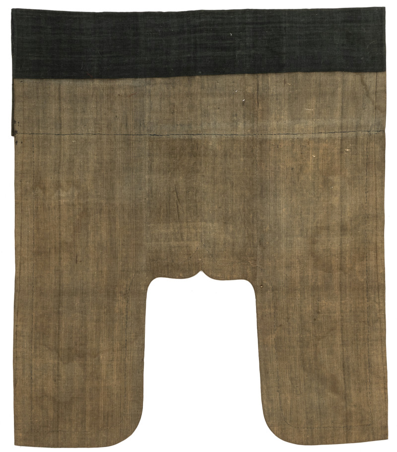 A hanging for a sacred space featuring twelve lamas - 图3