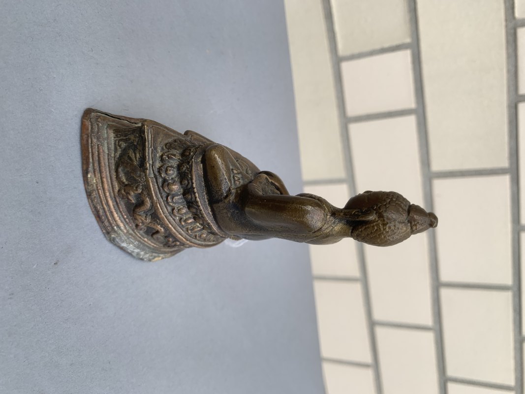 A BRONZE FIGURE OF AKSHOBHYA - 图7