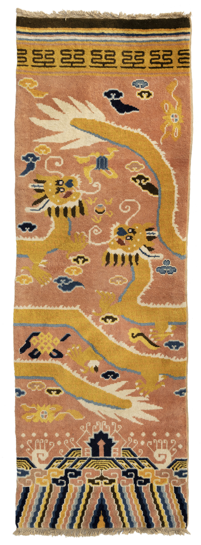 A pillar rug