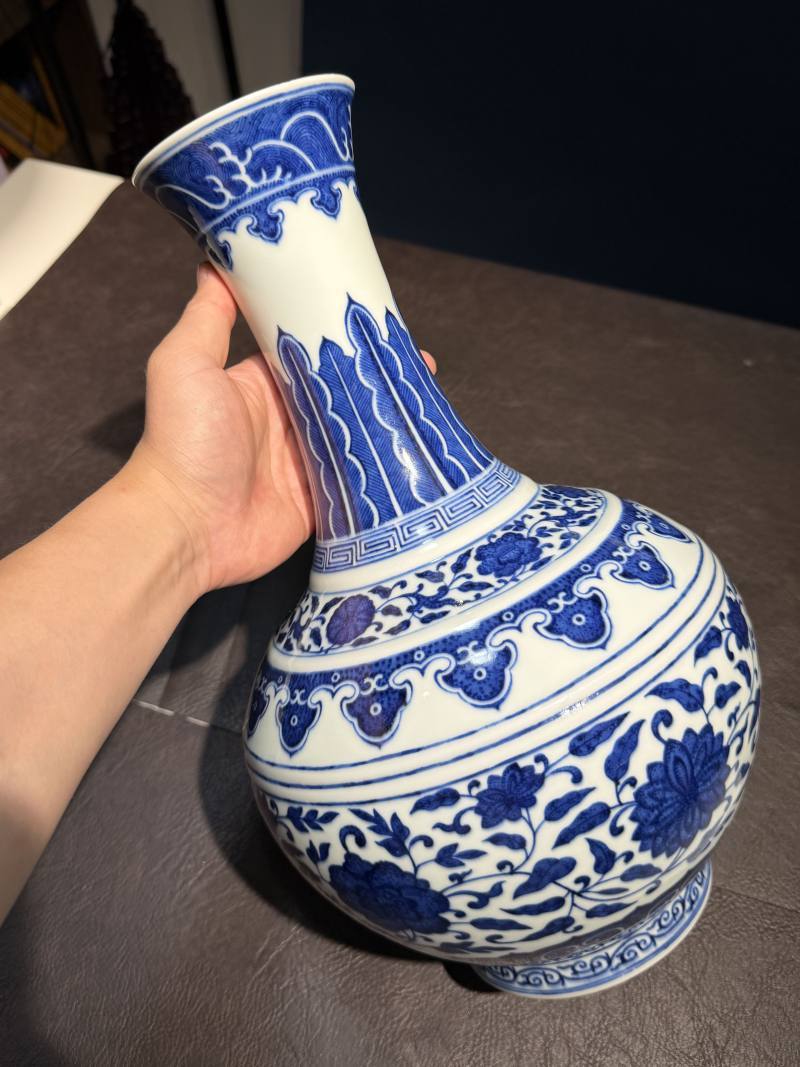 清光绪 青花缠枝莲纹赏瓶 - 图14