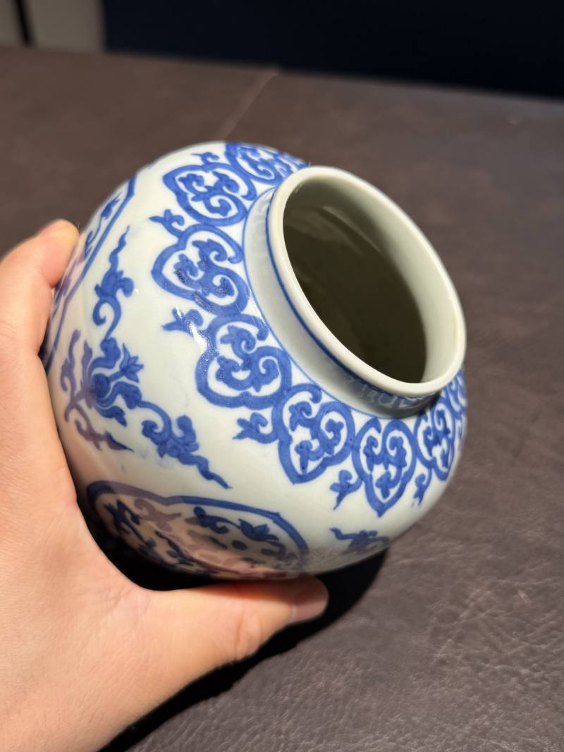 明嘉靖 仿成化青花折枝莲纹罐 - 图8