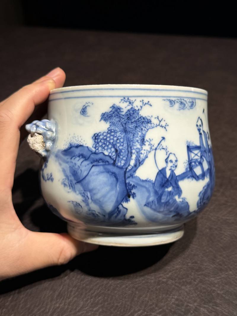 明崇祯 青花罗汉图狮耳炉 - 图9