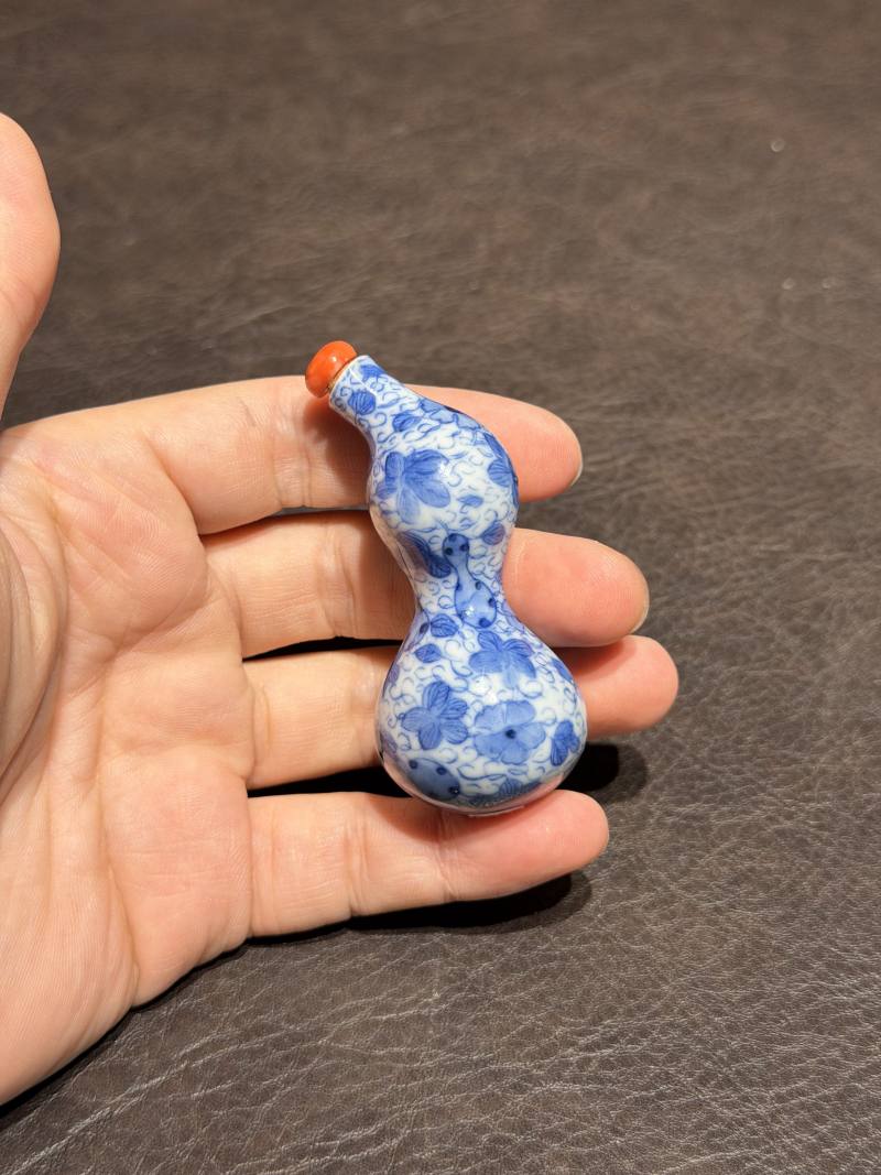 清乾隆 青花瓜瓞绵绵仿生葫芦瓶 - 图4