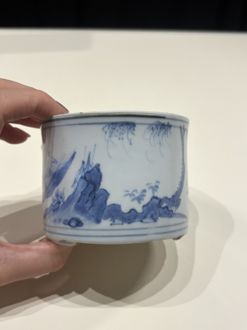 明崇祯 青花陶渊明爱菊图小琴炉 - 图7