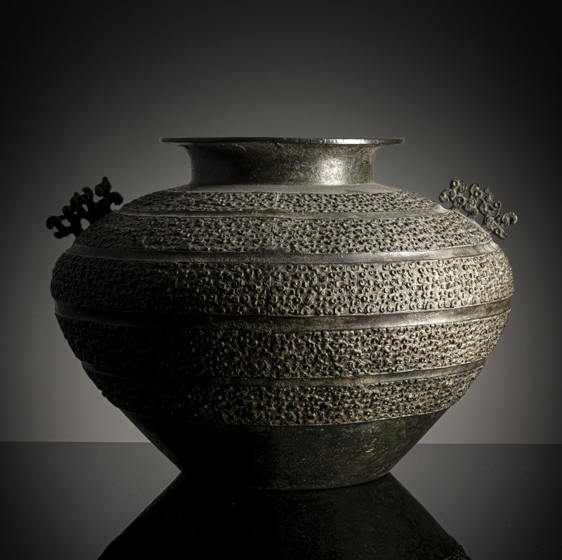 An archaic bronze vessel 'ling'