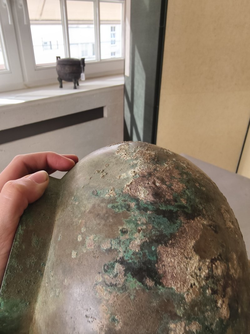 A bronze "garlic head" bottle vase - 图6