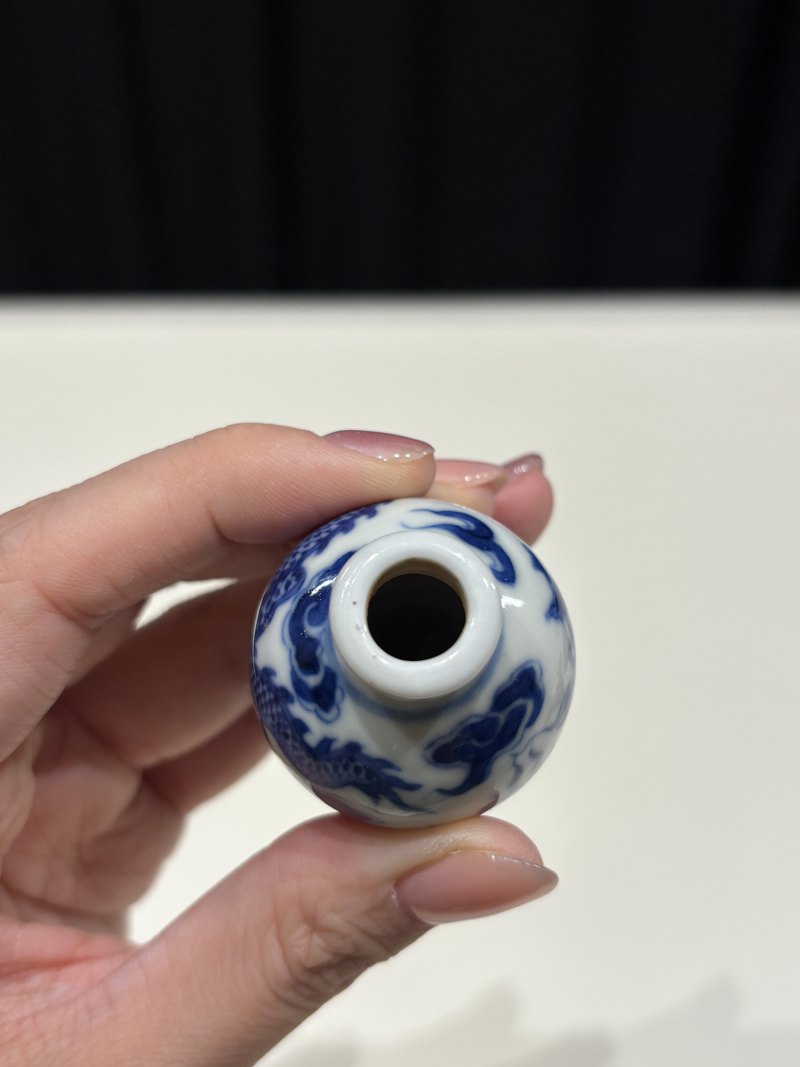 清中期 青花龙纹鼻烟壶 - 图6