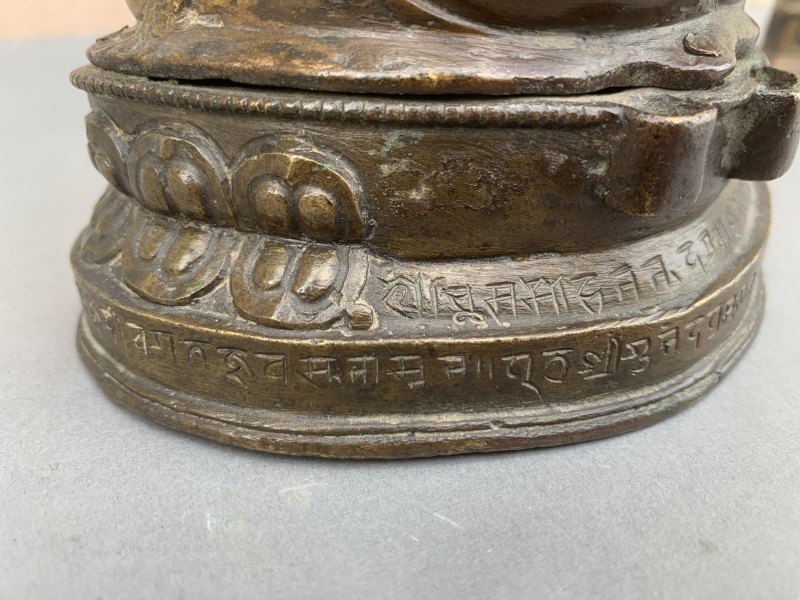 A GILT-COPPER FIGURE OF BUDDHA SHAKYAMUNI - 图13