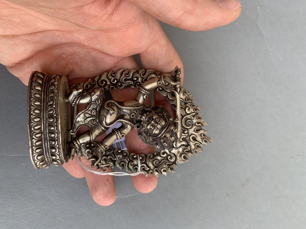 A SILVER FIGURE OF ACALA - 图6