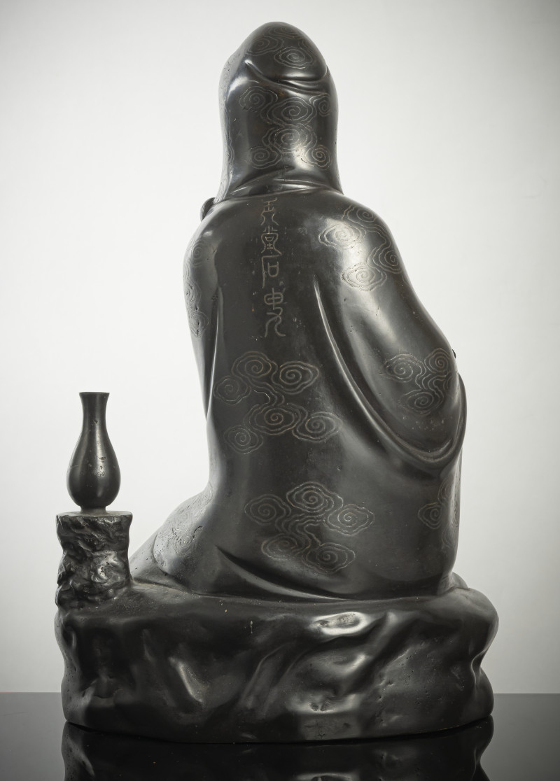 A FINE SILVER-INLAID BRONZE FIGURE OF GUANYIN - 图2