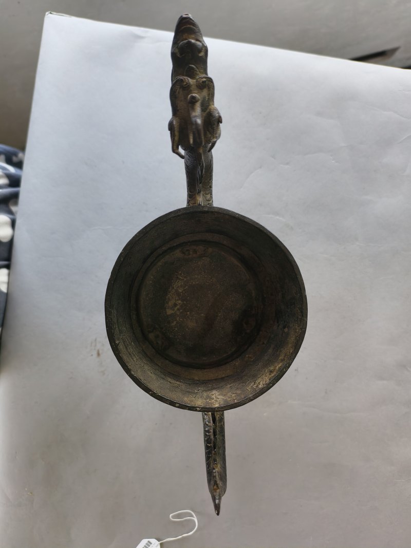 Ann unusual bronze censer on three feet with dragon handles - 图27
