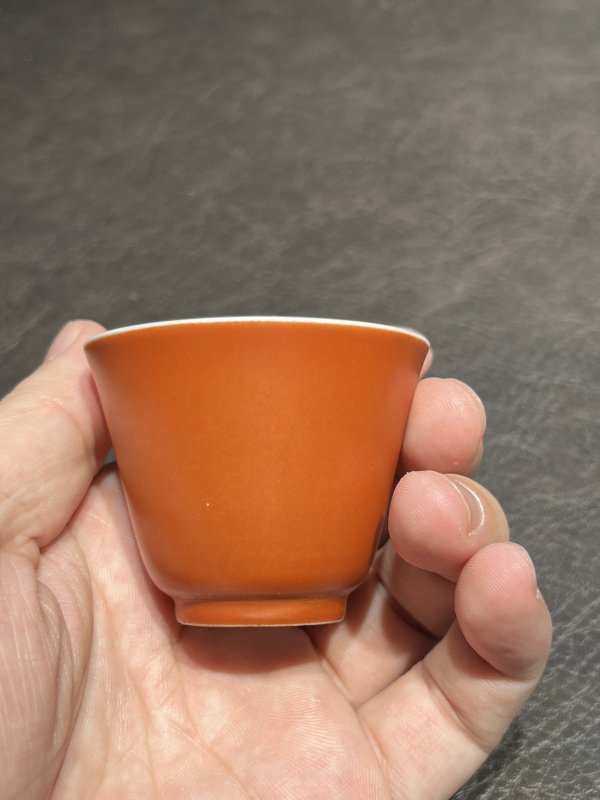 清康熙 珊瑚红釉酒圆 - 图8