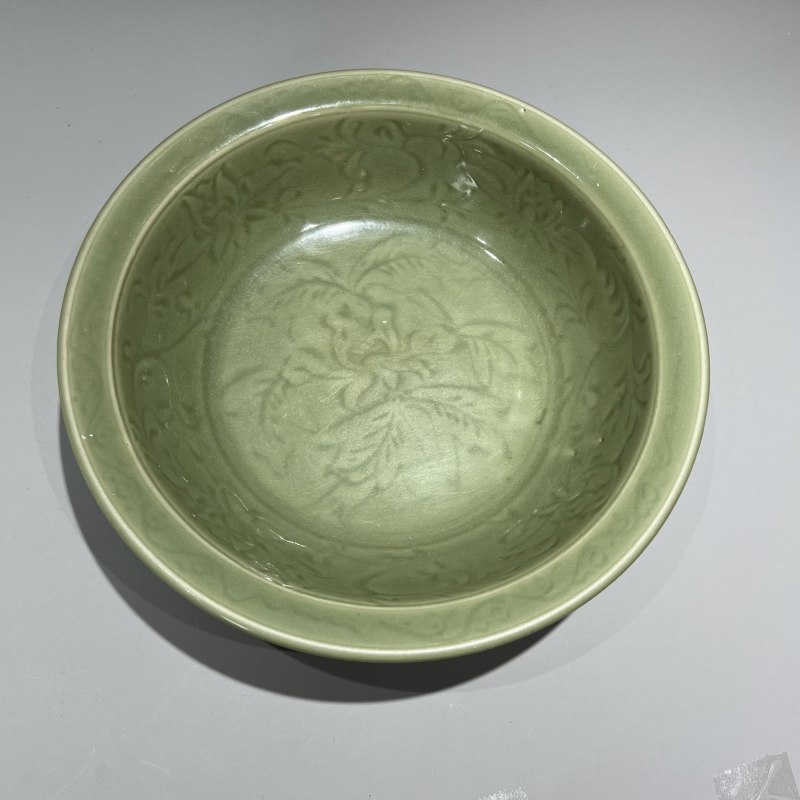 明代 龙泉要青釉刻花大盘 - 图8