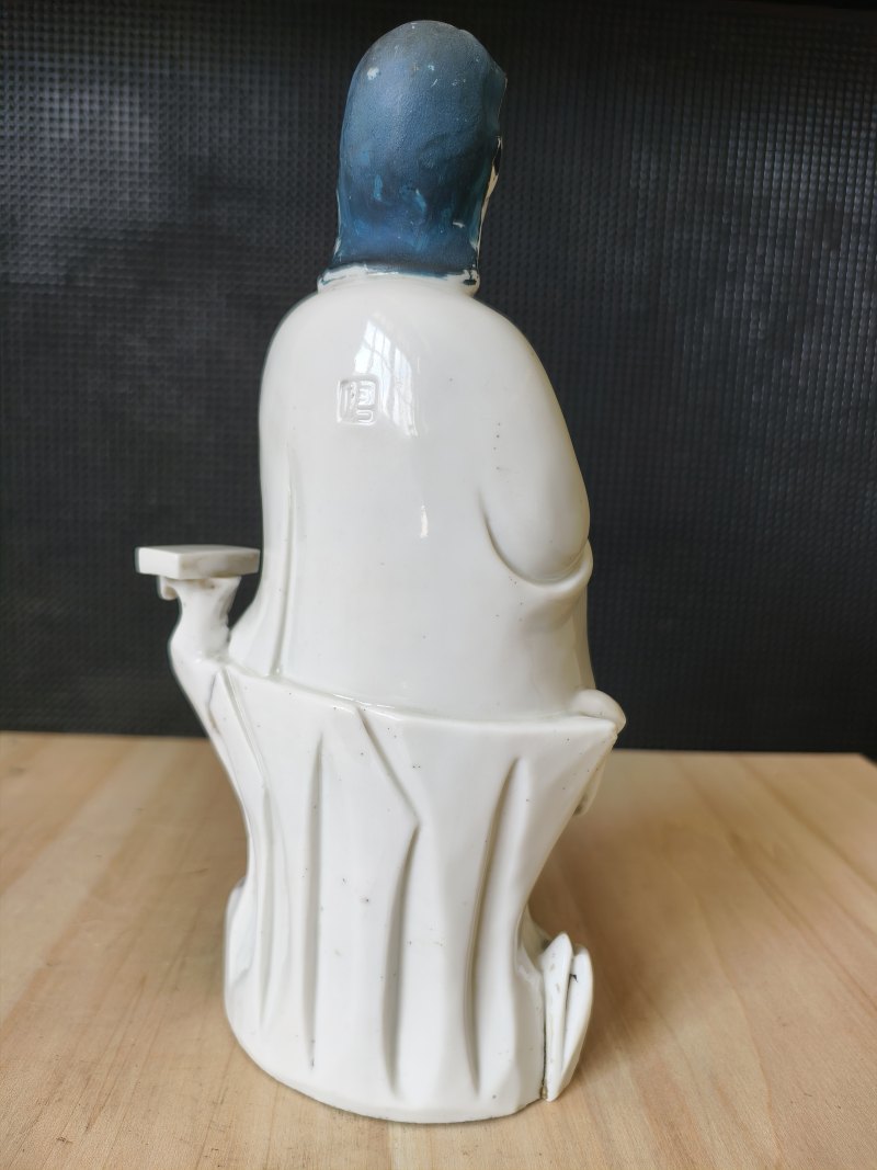 A dehua figure of a Guanyin and child - 图17