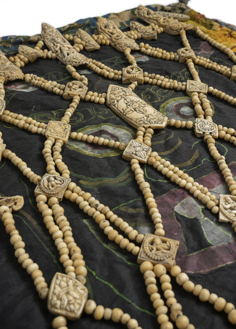 A BONE PRIEST APRON - 图2