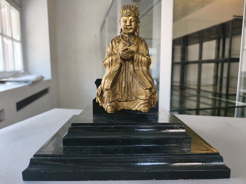 A BRONZE FIGURE OF A DIGNITARY - 图11