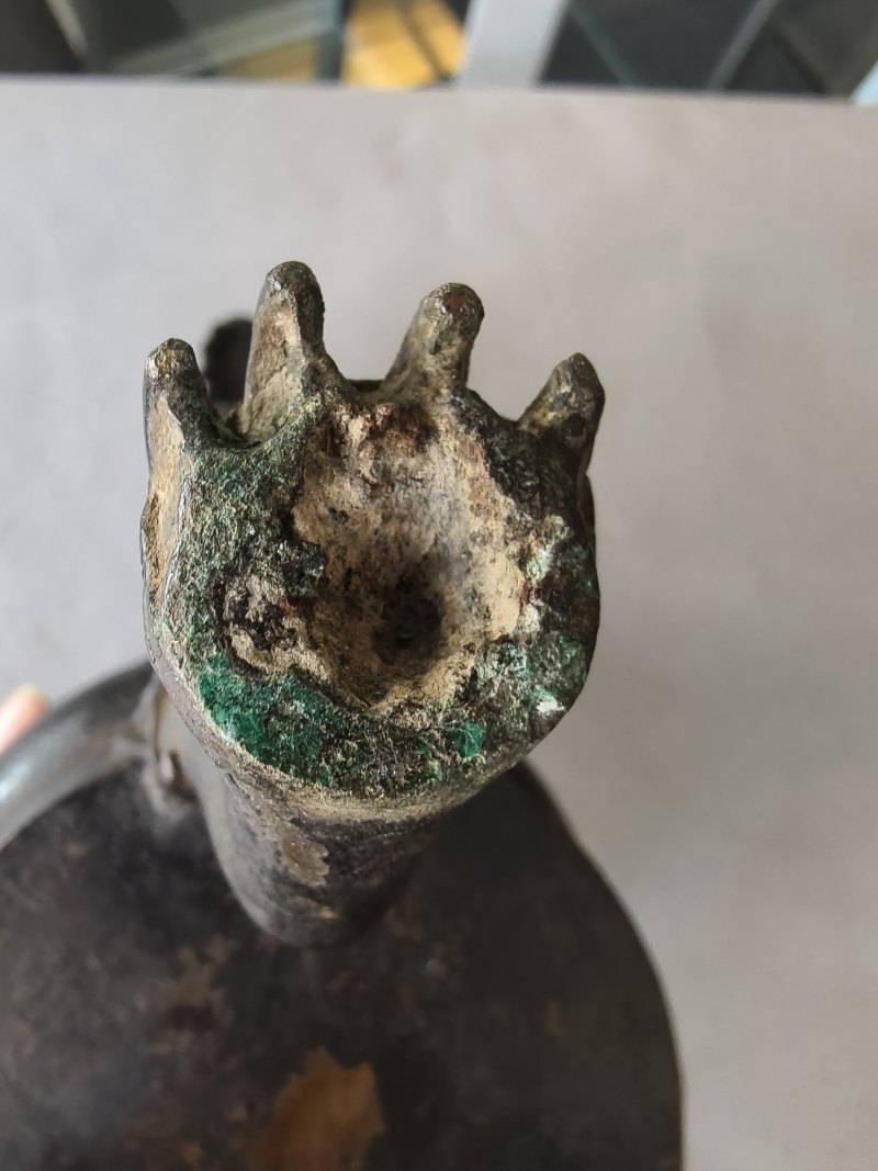 Ann unusual bronze censer on three feet with dragon handles - 图20