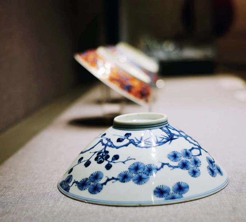 清康熙 仿永乐青花松竹梅斗笠碗 - 图35