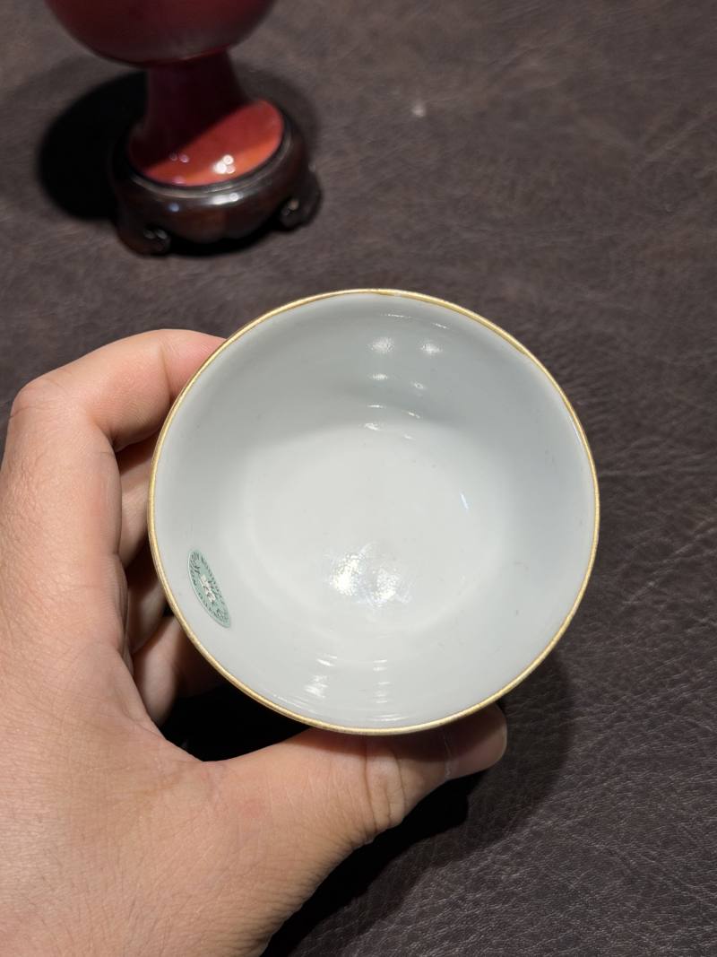 清雍正 胭脂釉高足杯一对（配木座） - 图10