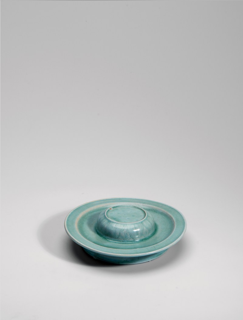 青磁茶托