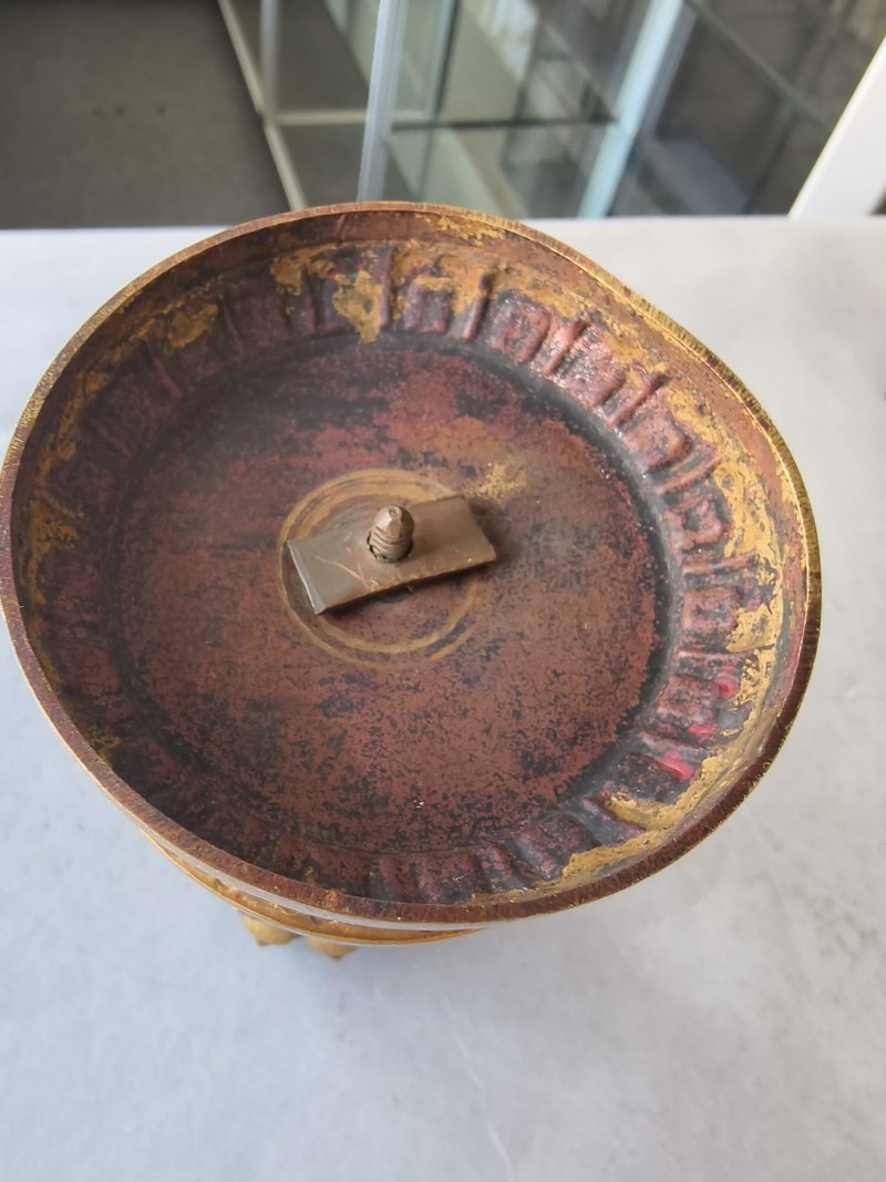 A Buddhist altar emblem made of fire-gilt copper with enamel decoration and lotus for incense sticks - 图9