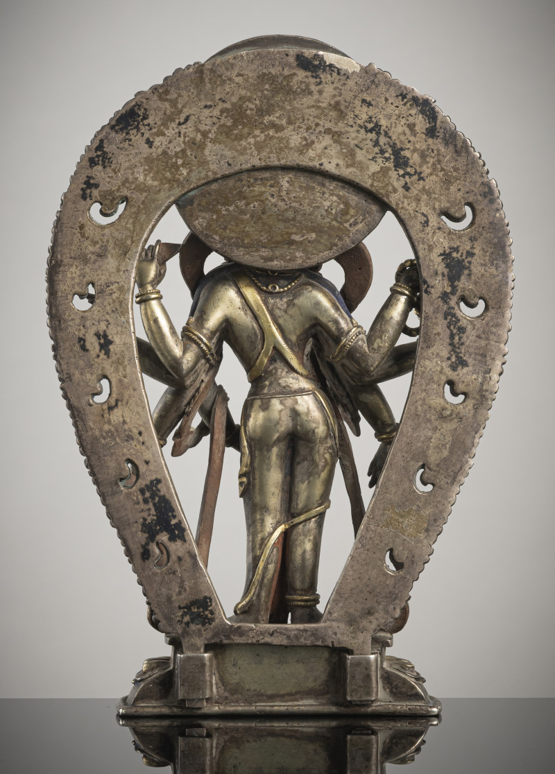 Partially fire-gilded silver figure of Amoghapasha - 图2