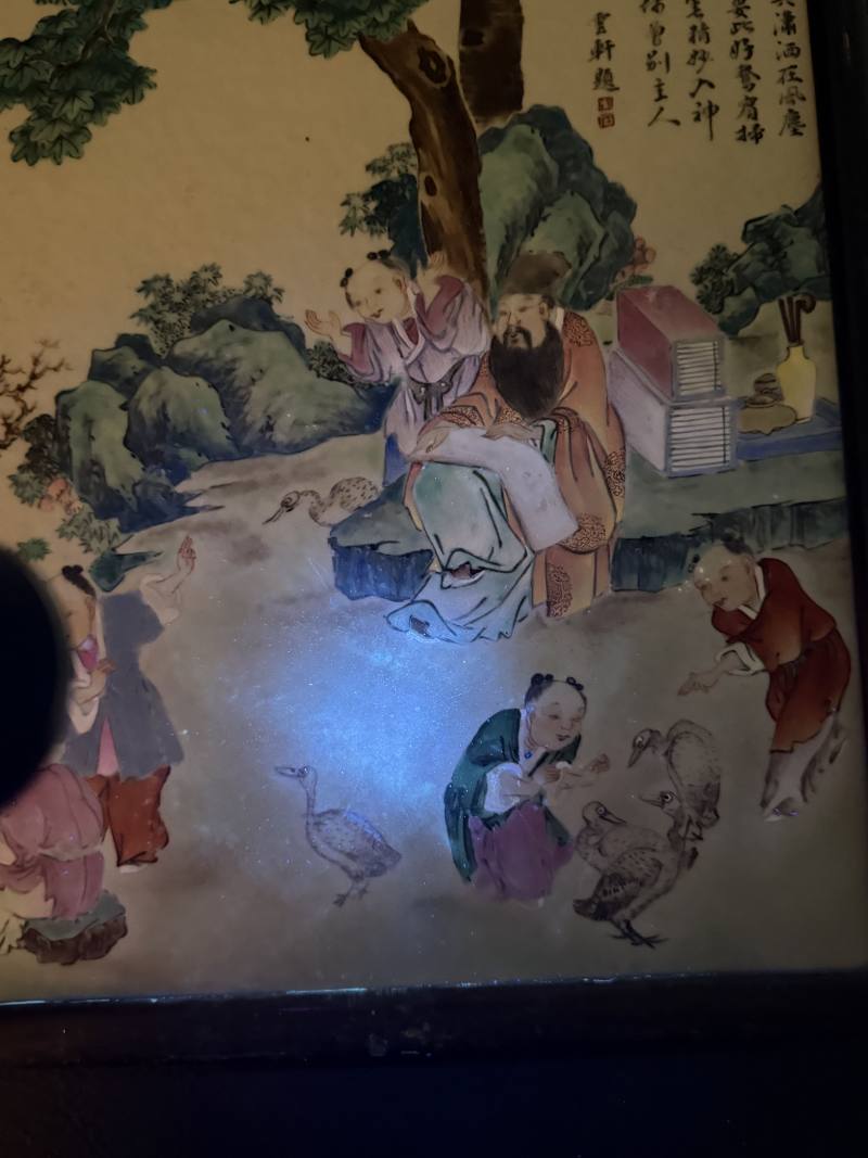 清乾隆 粉彩“云轩”款羲之爱鹅图板 - 图11