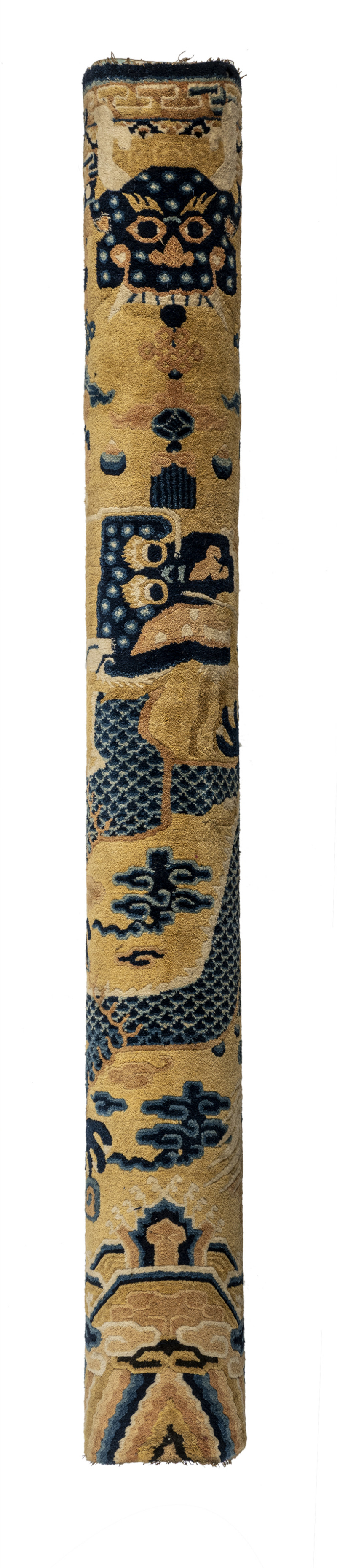 A pair of yellow-ground column carpets with dragon decoration mounted as columns - 图8