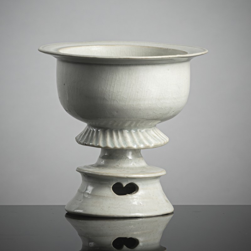 A 'qingbai' ware stem cup or lamp - 图2