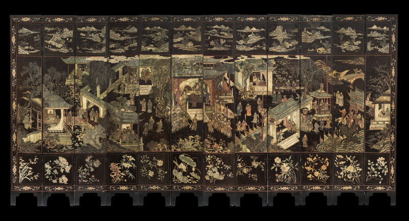 A large twelve-panel coromandel lacquer screen