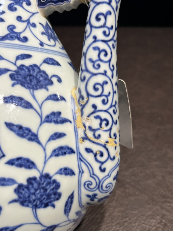 清乾隆 仿宣德青花开光花果纹执壶 - 图14