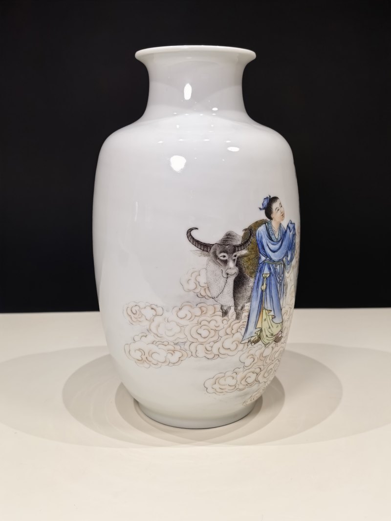 民国 粉彩牛郎织女图灯笼瓶 - 图5