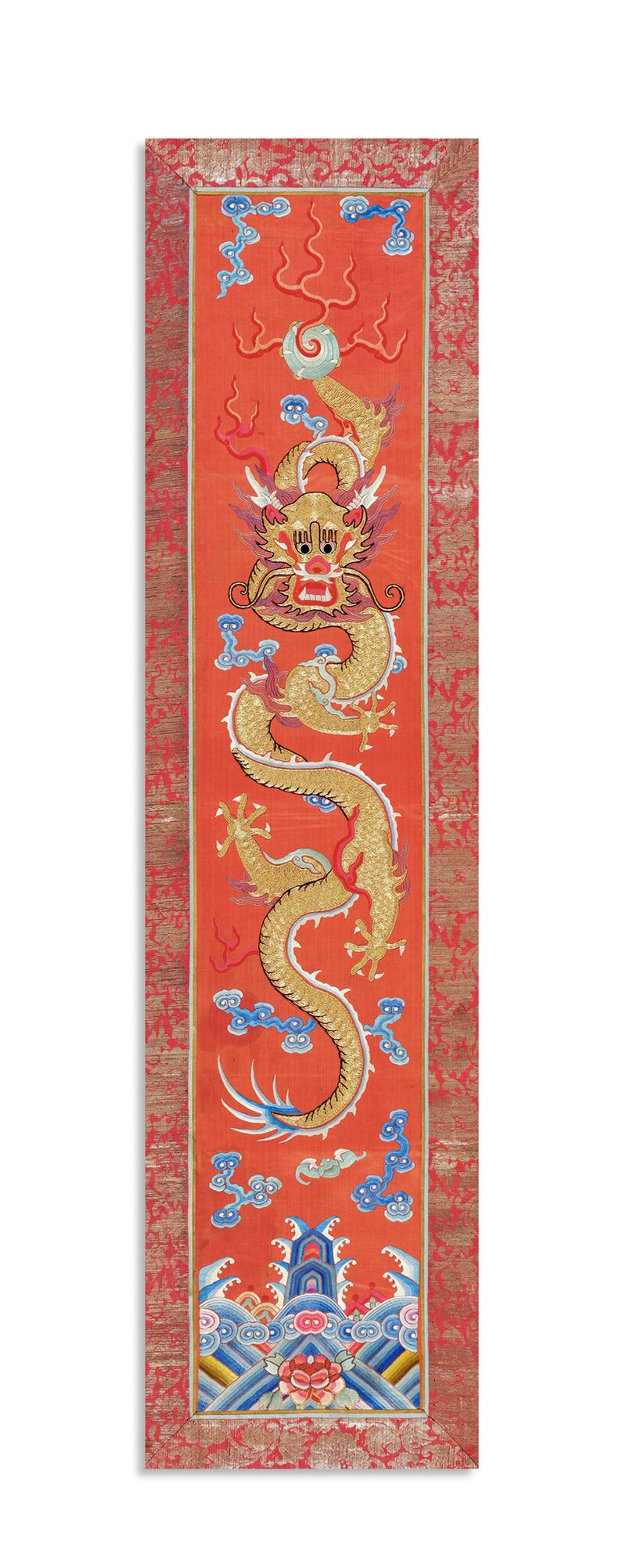 清·红缎地升龙挂屏