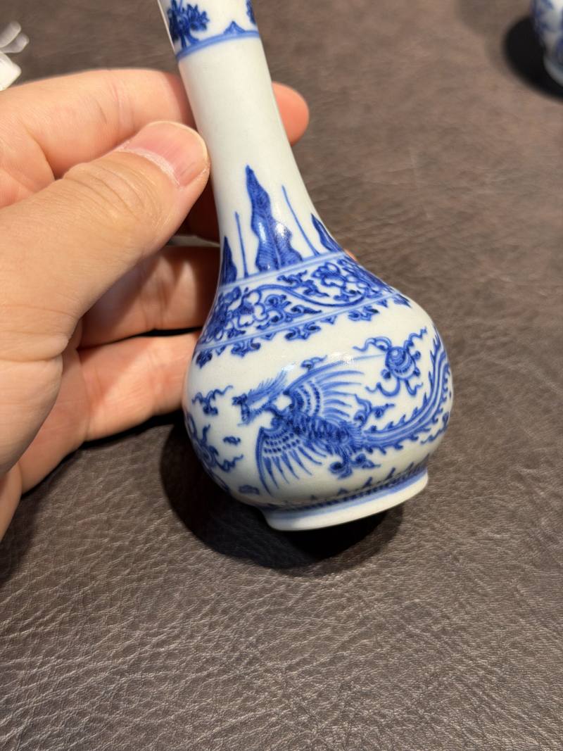 清康熙 青花双凤纹胆瓶、蒜头瓶 - 图21